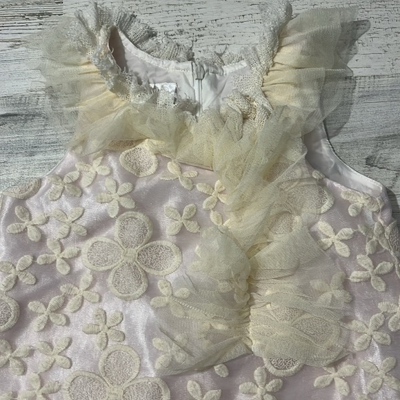 Isobella & Chloe Embroidered Dress Size 5 - Picture 3 of 8